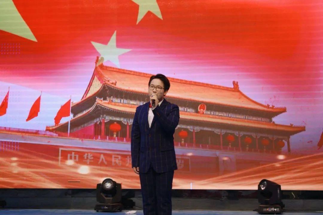 全球最大烂尾工程:迪拜“世界岛”开工15年耗资800亿,买主自杀